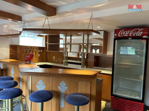 Pronájem restaurace, Hranice - Hranice I-Město, Tř. generála Svobody, 120 m2