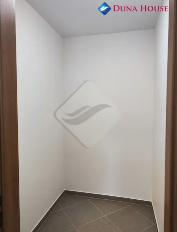 Prodej bytu 2+kk, Praha - Vysočany, Pod Harfou, 99 m2