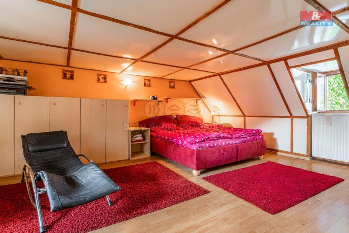 Prodej restaurace, Velké Březno, 700 m2