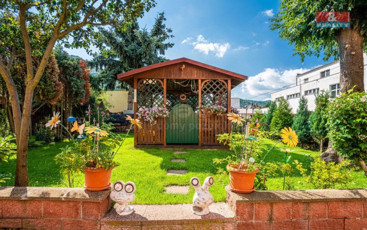 Prodej restaurace, Velké Březno, 700 m2