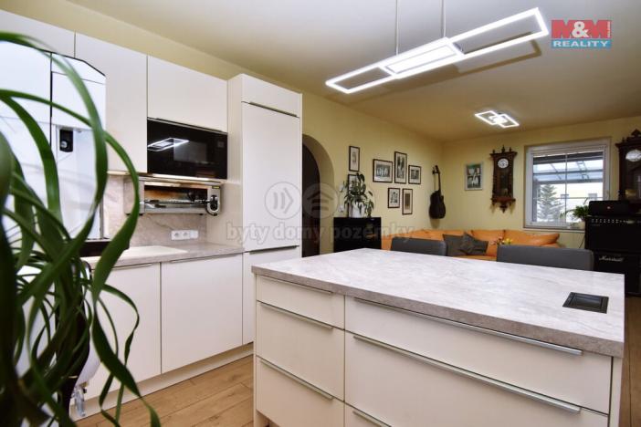 Prodej rodinného domu, Měšice, Hlavní, 200 m2