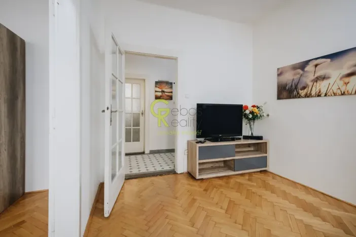 Pronájem bytu 2+1, Praha - Nové Město, Ve Smečkách, 52 m2