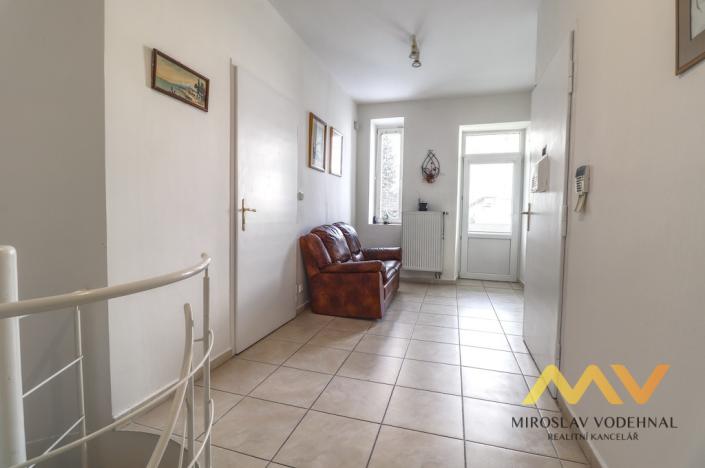 Pronájem kanceláře, Hradec Králové, náměstí 5. května, 110 m2