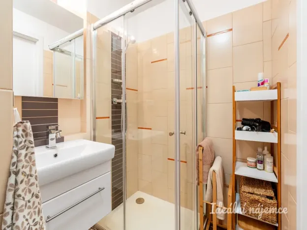 Pronájem bytu 2+kk, Praha - Vršovice, Košická, 48 m2