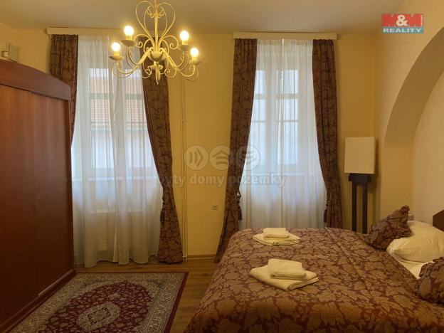 Pronájem bytu 4+kk, Plzeň - Vnitřní Město, Zbrojnická, 110 m2