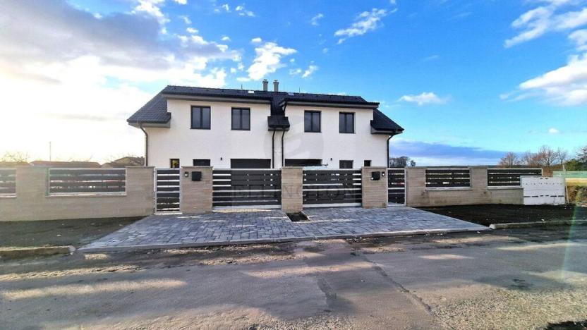 Prodej rodinného domu, Přerov nad Labem, 126 m2