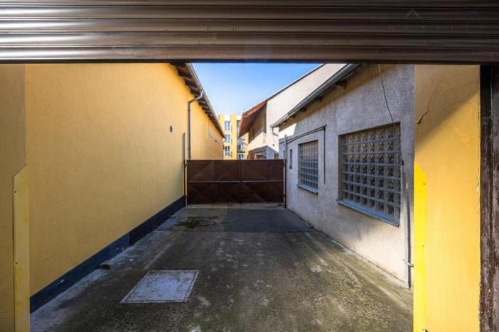 Pronájem skladu, Praha - Krč, Libušská, 976 m2