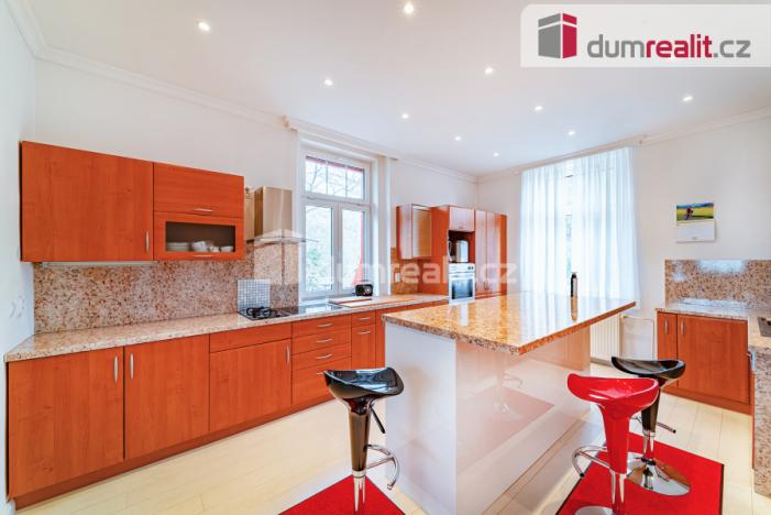 Prodej rodinného domu, Mariánské Lázně - Úšovice, Dobrovského, 290 m2