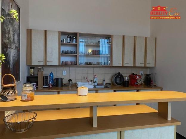 Pronájem kanceláře, Česká Skalice, Bezručova, 140 m2