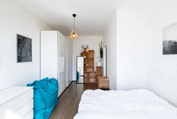 Pronájem bytu 2+kk, Praha - Žižkov, Biskupcova, 44 m2