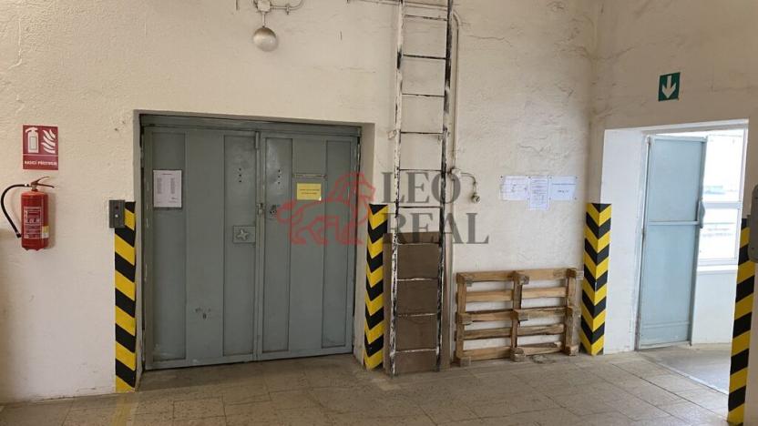 Pronájem skladu, Humpolec - Brunka, 357 m2