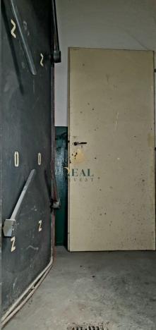 Prodej obchodního prostoru, Chomutov, Jirkovská, 400 m2