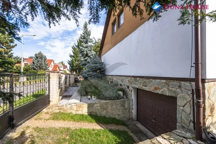 Prodej rodinného domu, Praha - Třeboradice, 260 m2