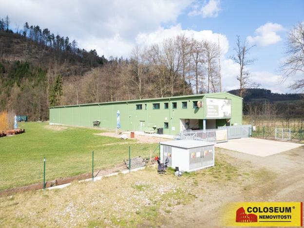 Prodej skladu, Nedvědice, 1382 m2
