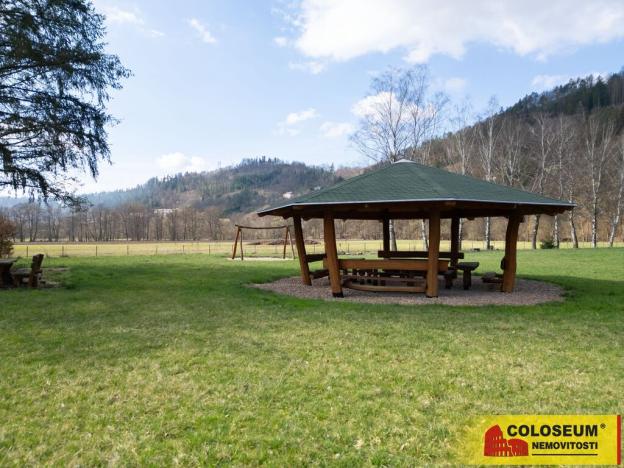 Prodej skladu, Nedvědice, 1382 m2