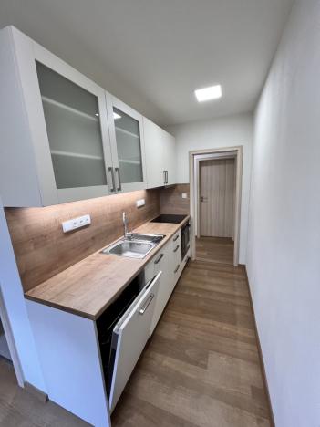 Pronájem bytu 3+1, Olomouc - Povel, Mišákova, 73 m2