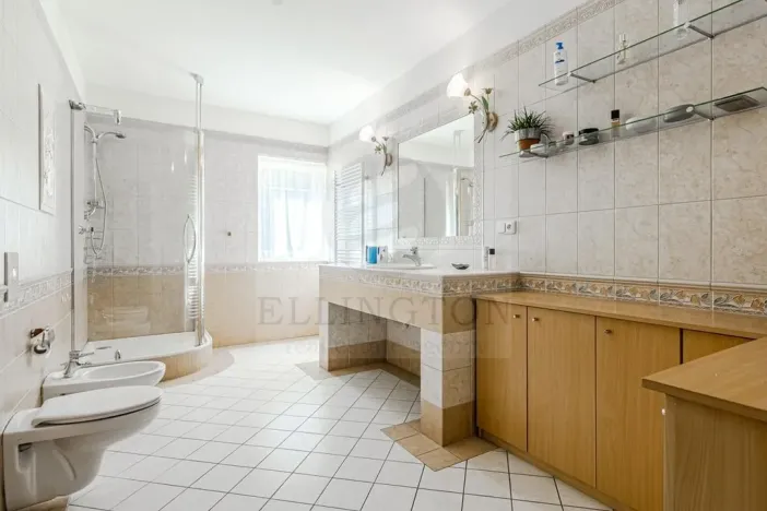 Prodej činžovního domu, Praha - Kunratice, Kálmánova, 715 m2