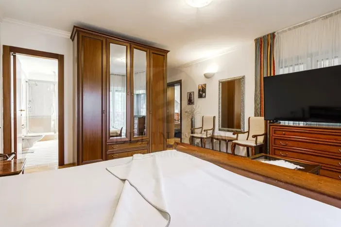 Prodej činžovního domu, Praha - Kunratice, Kálmánova, 715 m2