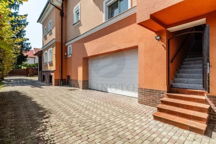 Prodej činžovního domu, Praha - Kunratice, Kálmánova, 715 m2