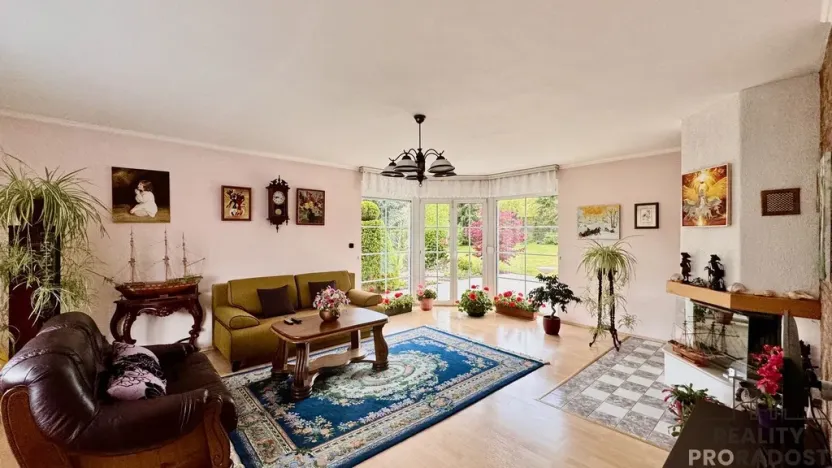 Prodej rodinného domu, Psáry, Pod Vápenkou, 226 m2