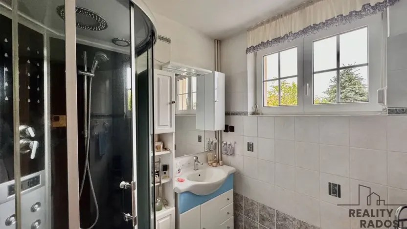 Prodej rodinného domu, Psáry, Pod Vápenkou, 226 m2