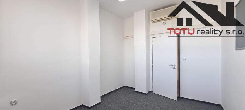 Pronájem kanceláře, Chrudim, Palackého třída, 11 m2