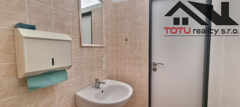 Pronájem kanceláře, Chrudim, Palackého třída, 11 m2