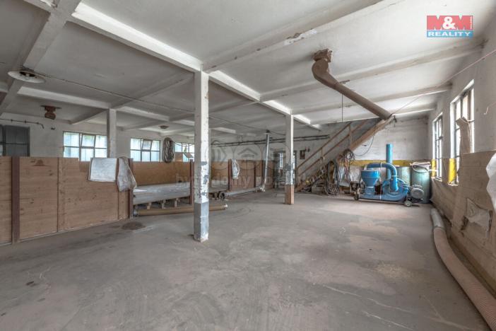 Prodej zemědělského objektu, Nová Ves nad Popelkou, 1427 m2