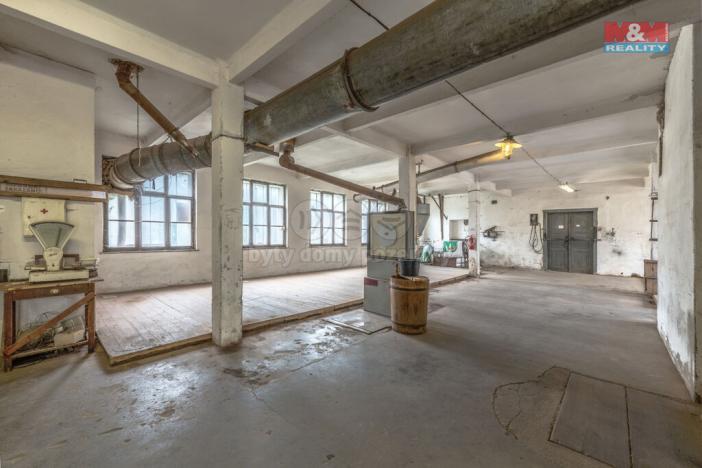 Prodej zemědělského objektu, Nová Ves nad Popelkou, 1427 m2