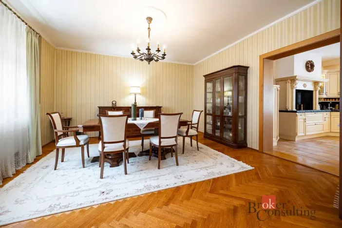 Prodej rodinného domu, Benešov, Zapova, 270 m2