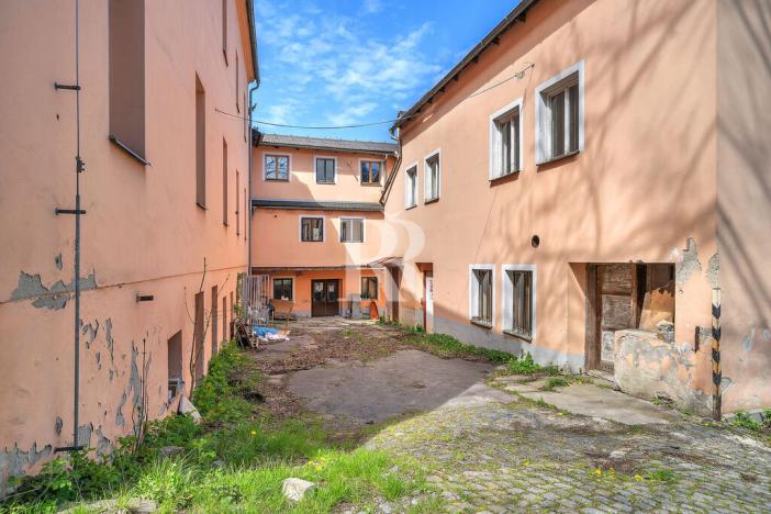 Prodej výrobních prostor, Kamenický Šenov, Dlouhá, 1800 m2