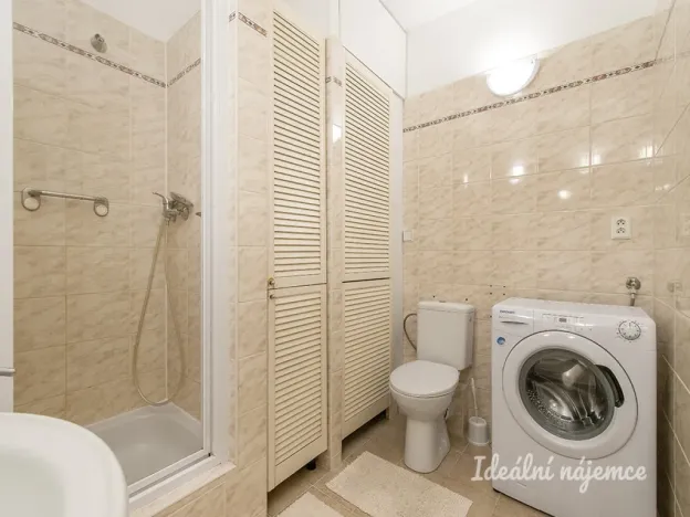 Pronájem bytu 1+1, Praha - Troja, Mazurská, 50 m2