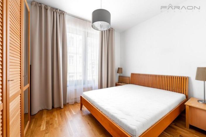 Pronájem bytu 3+kk, Praha - Smíchov, Grafická, 74 m2