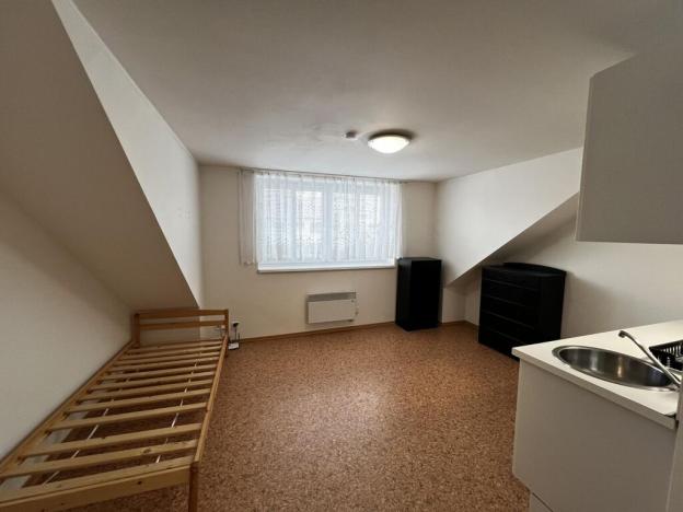 Pronájem bytu 1+kk, Praha - Michle, Vnější, 22 m2