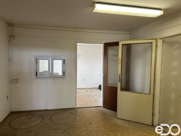 Pronájem skladu, Hradec Králové, Bratří Štefanů, 450 m2