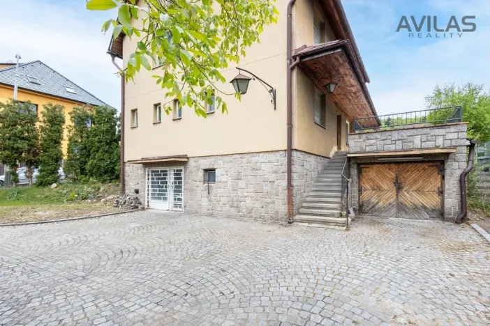 Prodej rodinného domu, Praha - Hloubětín, V chaloupkách, 318 m2
