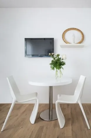 Pronájem bytu 2+kk, Praha - Košíře, Holečkova, 55 m2