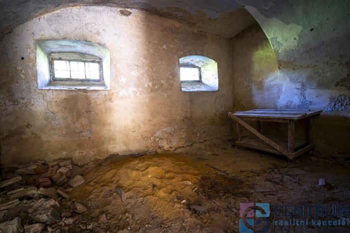 Prodej rodinného domu, Medonosy, 480 m2