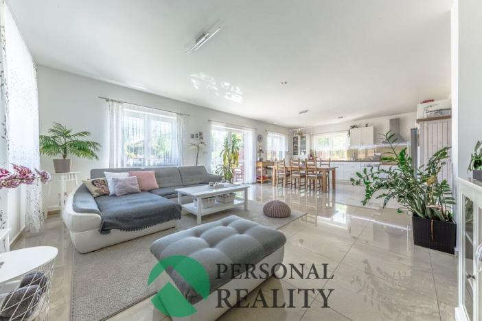 Prodej rodinného domu, Tachlovice, Karlštejnská, 208 m2