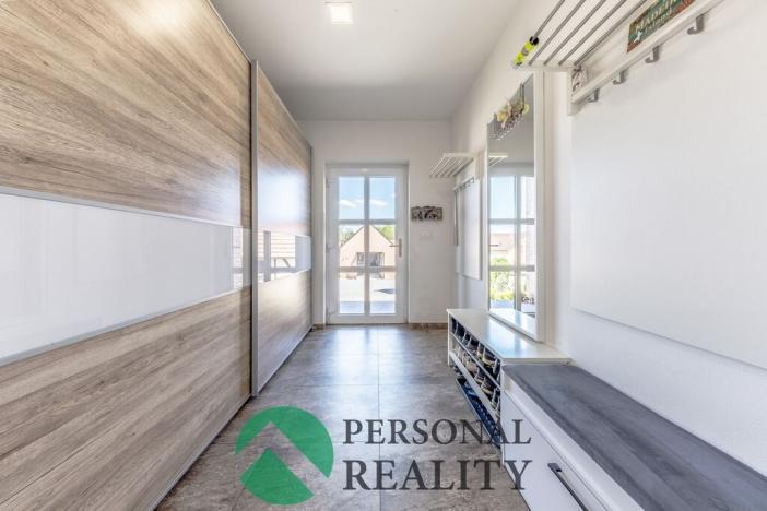 Prodej rodinného domu, Tachlovice, Karlštejnská, 208 m2