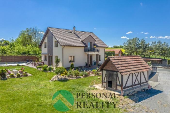 Prodej rodinného domu, Tachlovice, Karlštejnská, 208 m2