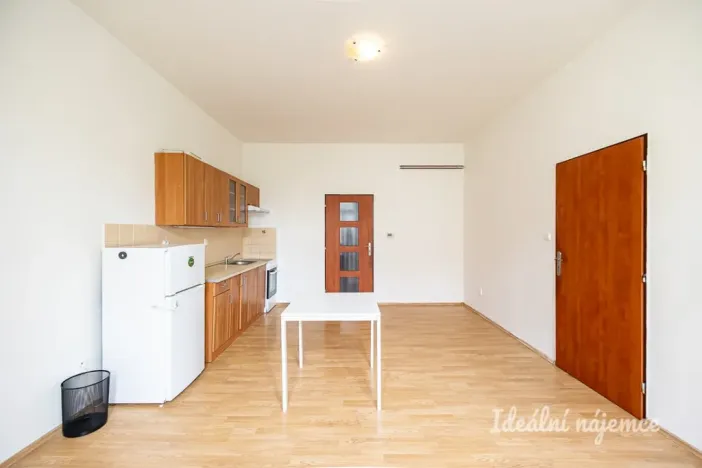 Pronájem bytu 2+kk, Praha - Vršovice, Tolstého, 56 m2