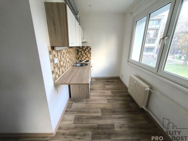 Pronájem bytu 2+1, Bílina, Teplická, 40 m2