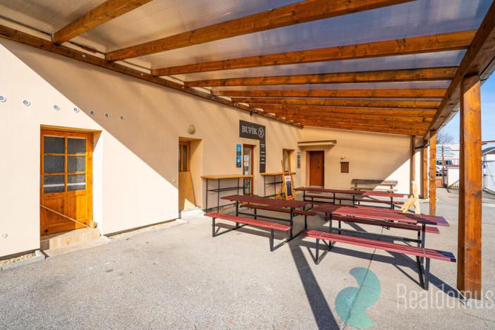 Prodej obchodního prostoru, Český Krumlov, Nádražní, 2656 m2