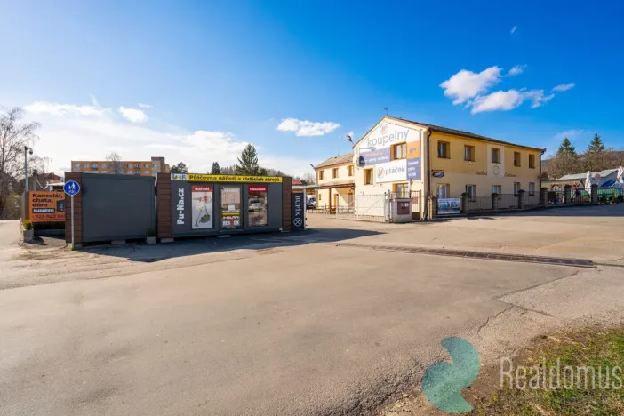 Prodej obchodního prostoru, Český Krumlov, Nádražní, 2656 m2