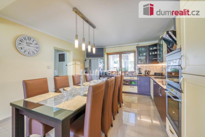 Prodej rodinného domu, Lenešice, Komenského, 287 m2