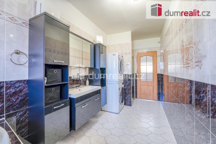 Prodej rodinného domu, Lenešice, Komenského, 287 m2