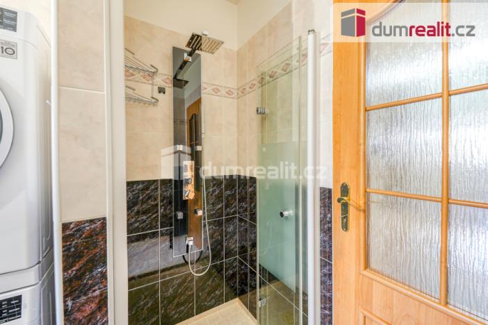 Prodej rodinného domu, Lenešice, Komenského, 287 m2