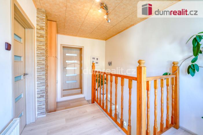 Prodej rodinného domu, Lenešice, Komenského, 287 m2