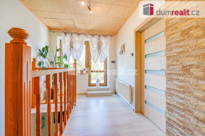 Prodej rodinného domu, Lenešice, Komenského, 287 m2